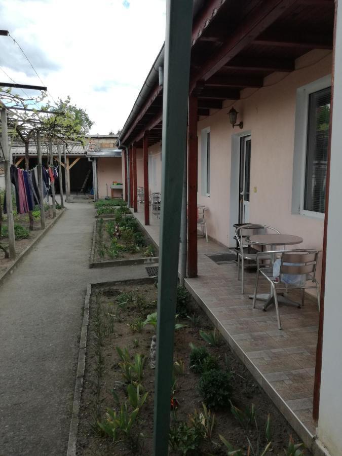 Guest Rooms Mihaylovi Pavel Banya Luaran gambar